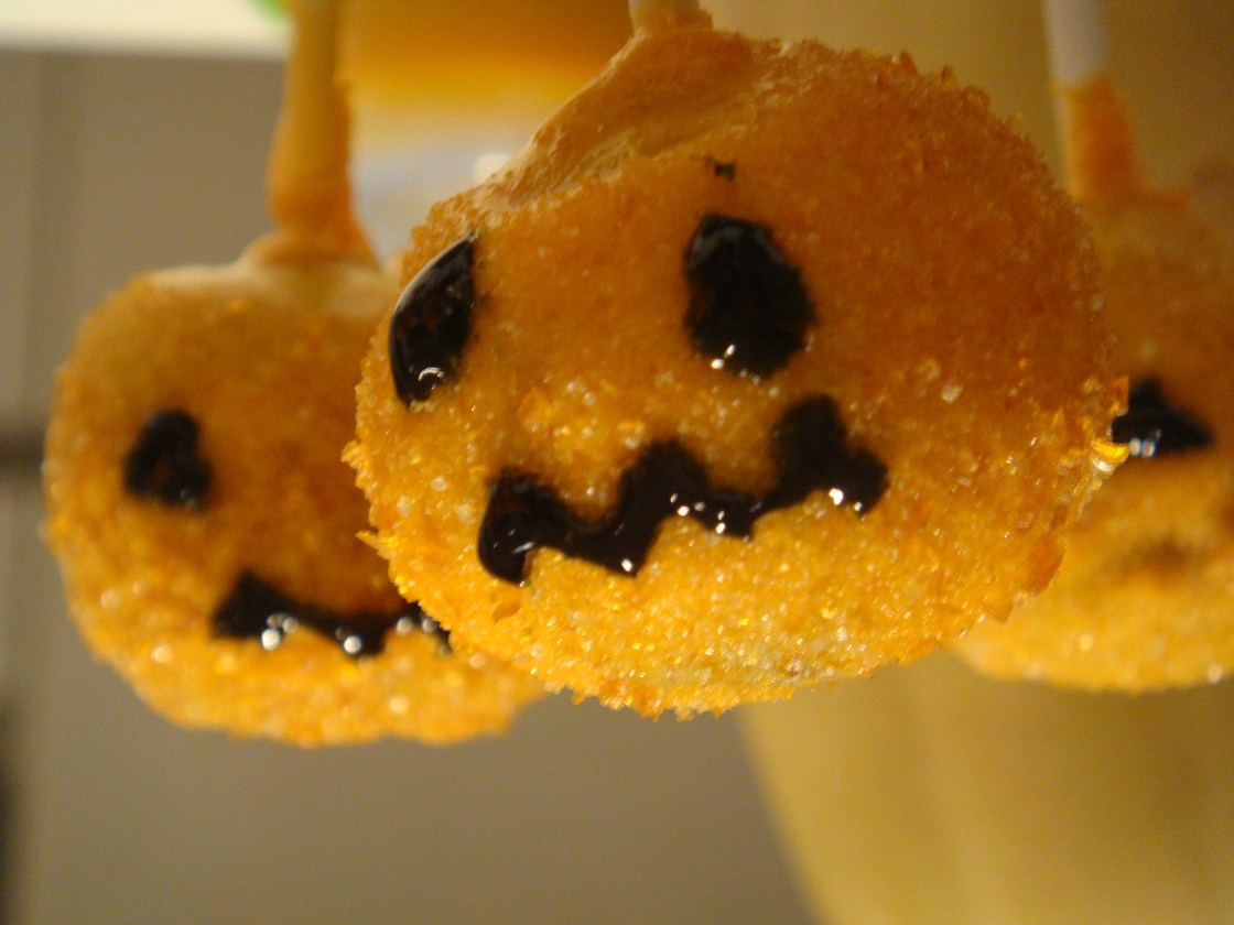 Halloween Cake Pops