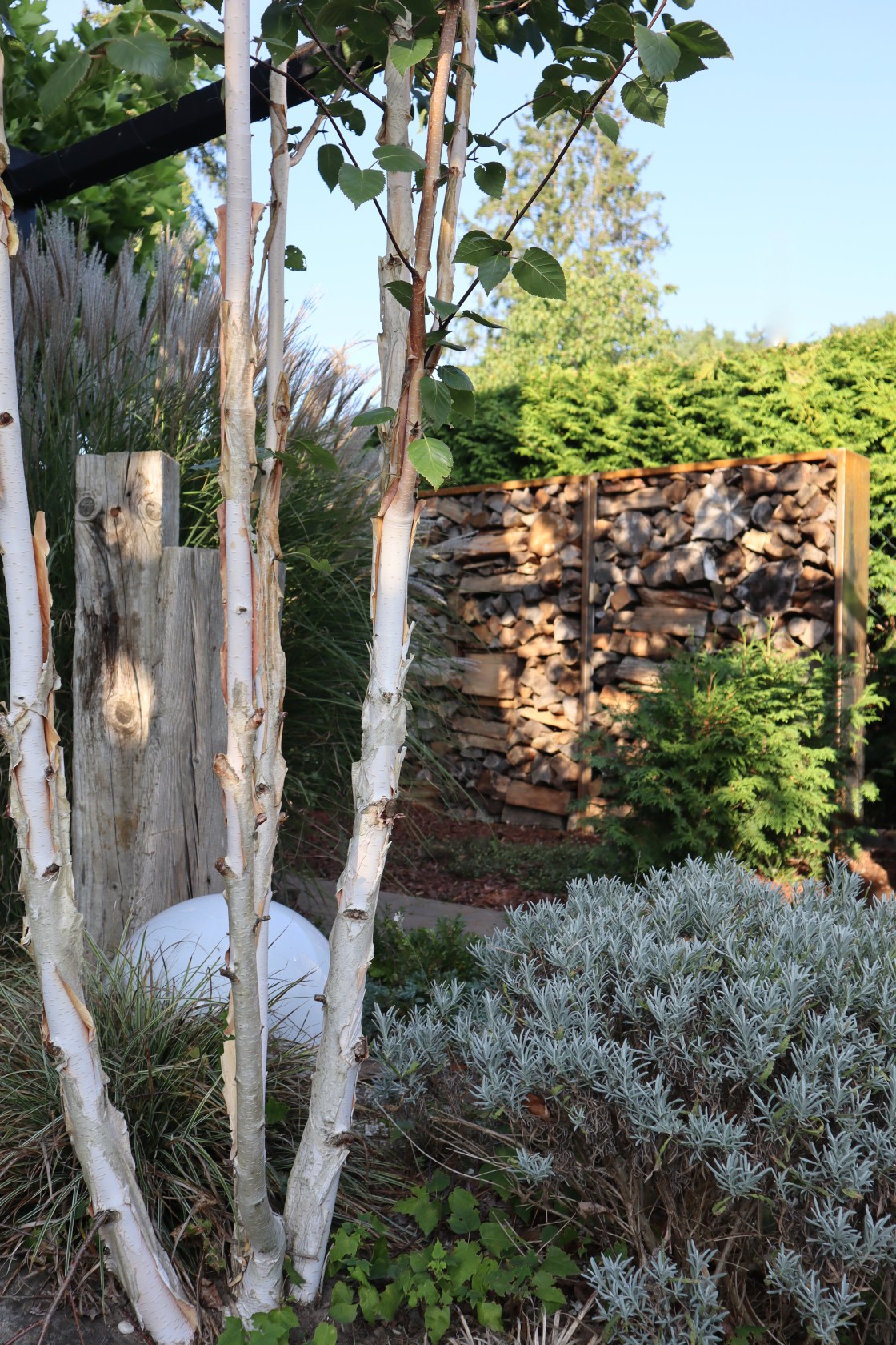 Cortenstahl als Gartenobjekt