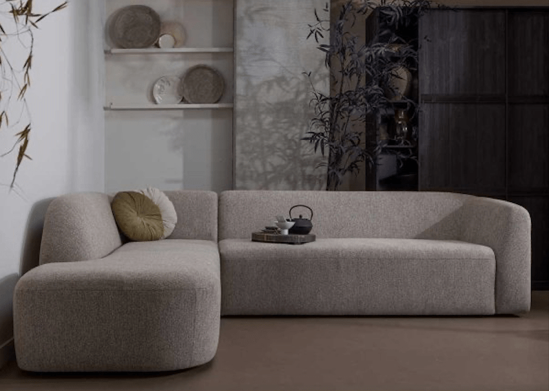 Ein Wohnzimmer in Mocha Mousse – Eleganz und Gemütlichkeit mit Möbeln von&nbsp;Pharao24