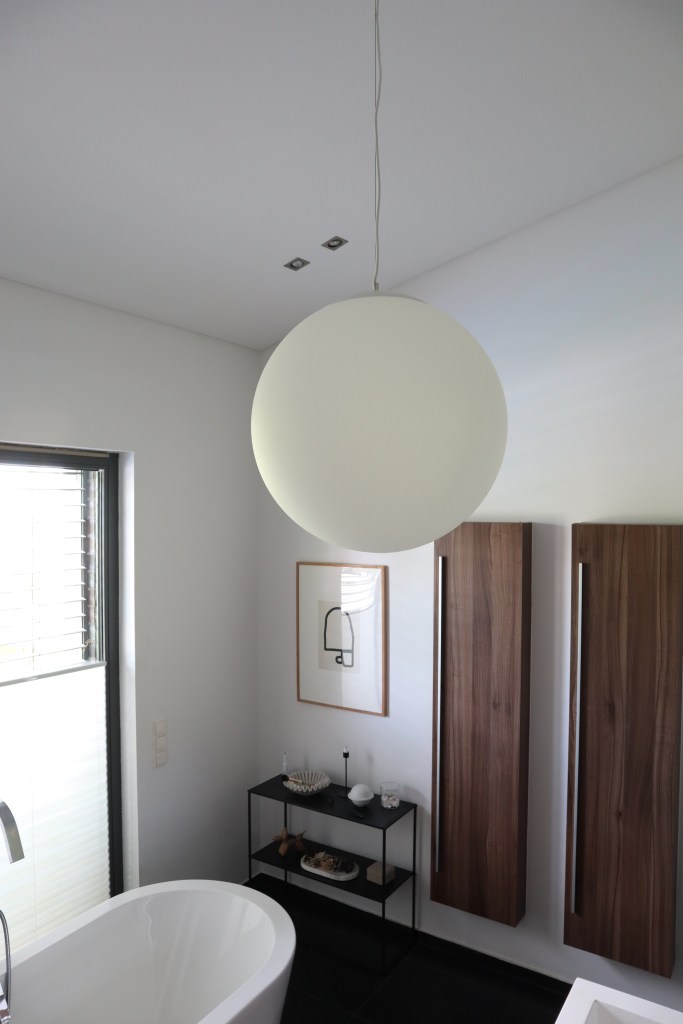 LUMIÈRE Design Erfahrung - Zenit Leuchte im Badezimmer.