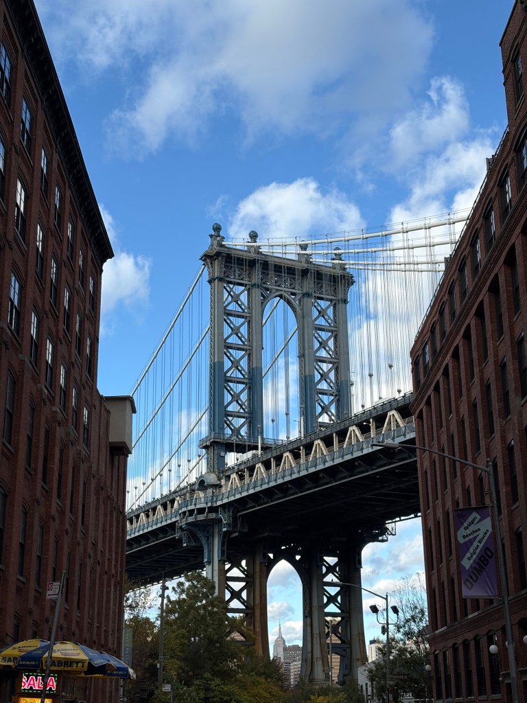 Dumbo mit Blick auf die Bridge