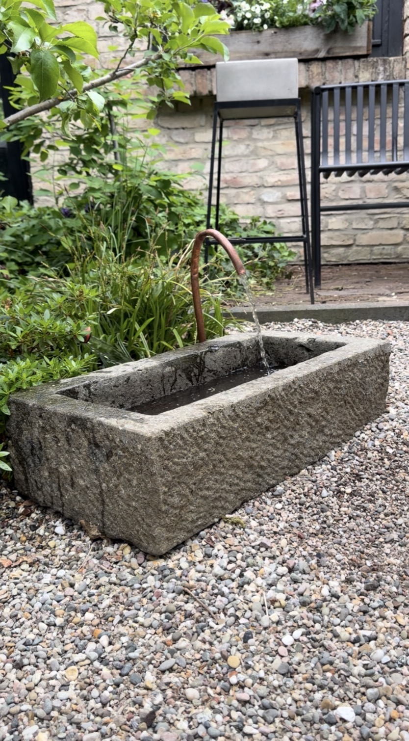 DIY Wasserspiel selber bauen – einfache Schritt-für-Schritt-Anleitung für den&nbsp;Garten